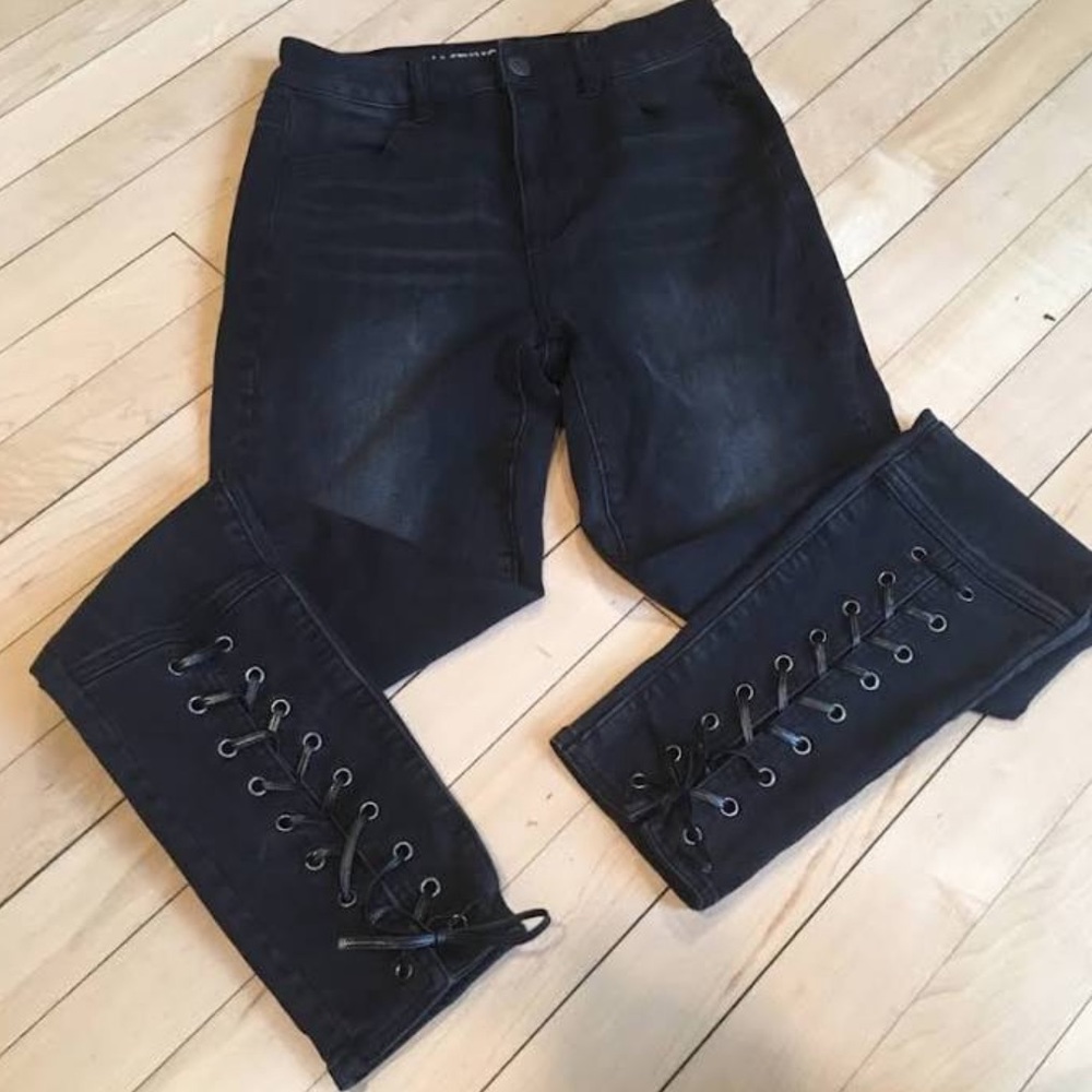 American Eagle Lace Up Jeans